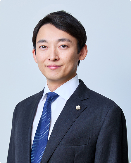 代表弁護士 春田 藤麿